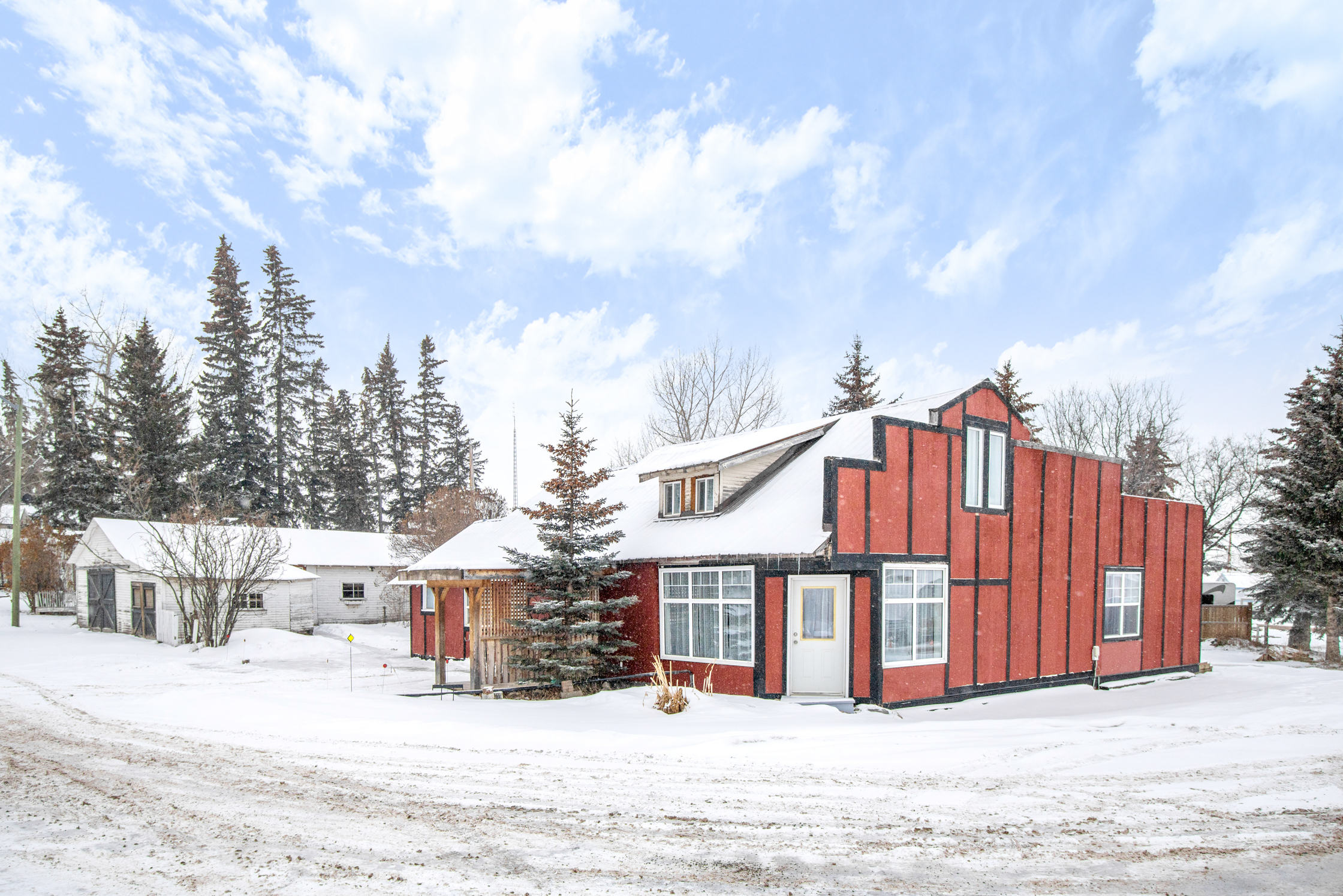 402-8660 Aspen Stone Boulevard, Lakeview